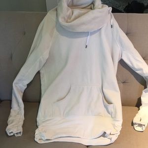 Lululemon Turtleneck Sweatshirt